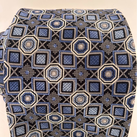 PRONTO UOMO BLUE SILK TIE - Picture 6 of 8